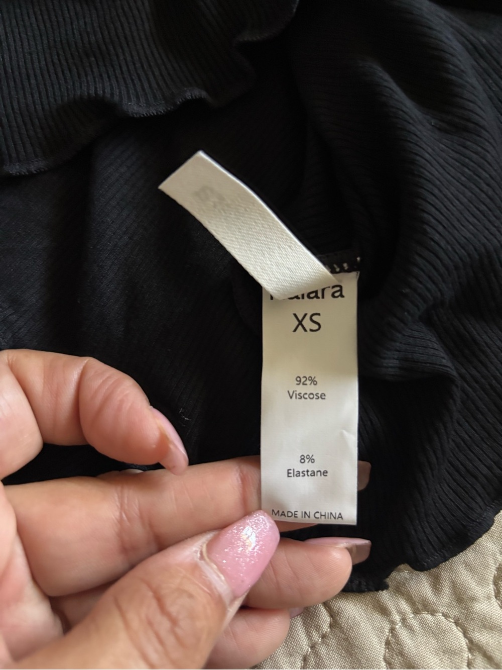 HALARA Black Ribbed Twist-Front Long Sleeve Tee NWOT - Picture 8 of 9